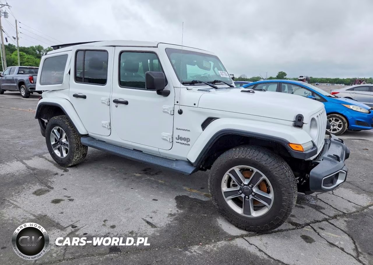 2019 Jeep Wrangler Unlimited Sahara VIN:1C4HJXEN4KW679512 - 4