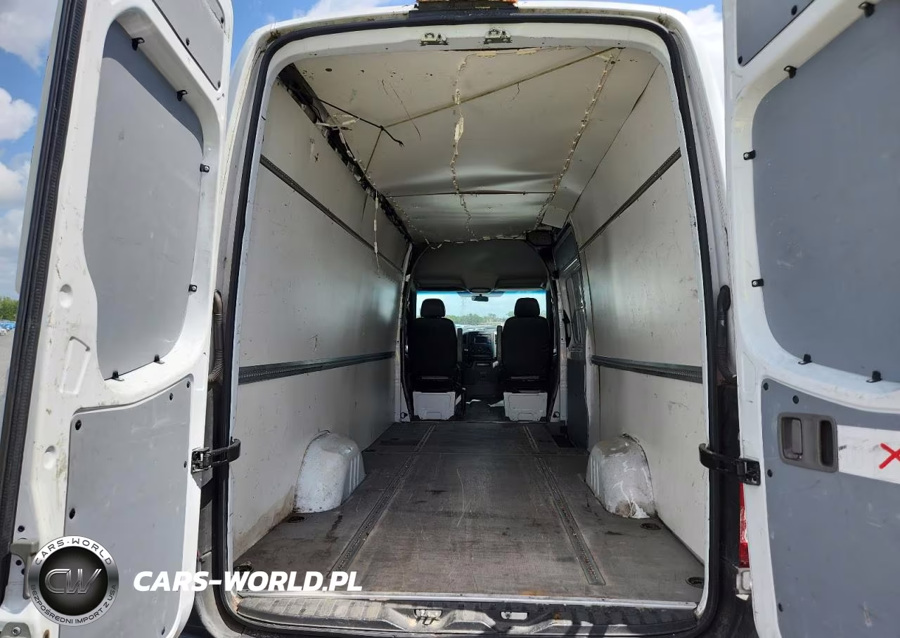 2014 Mercedes Benz Sprinter 2500 Delivery Van VIN:WD3PE8CC6E5859635 - 10