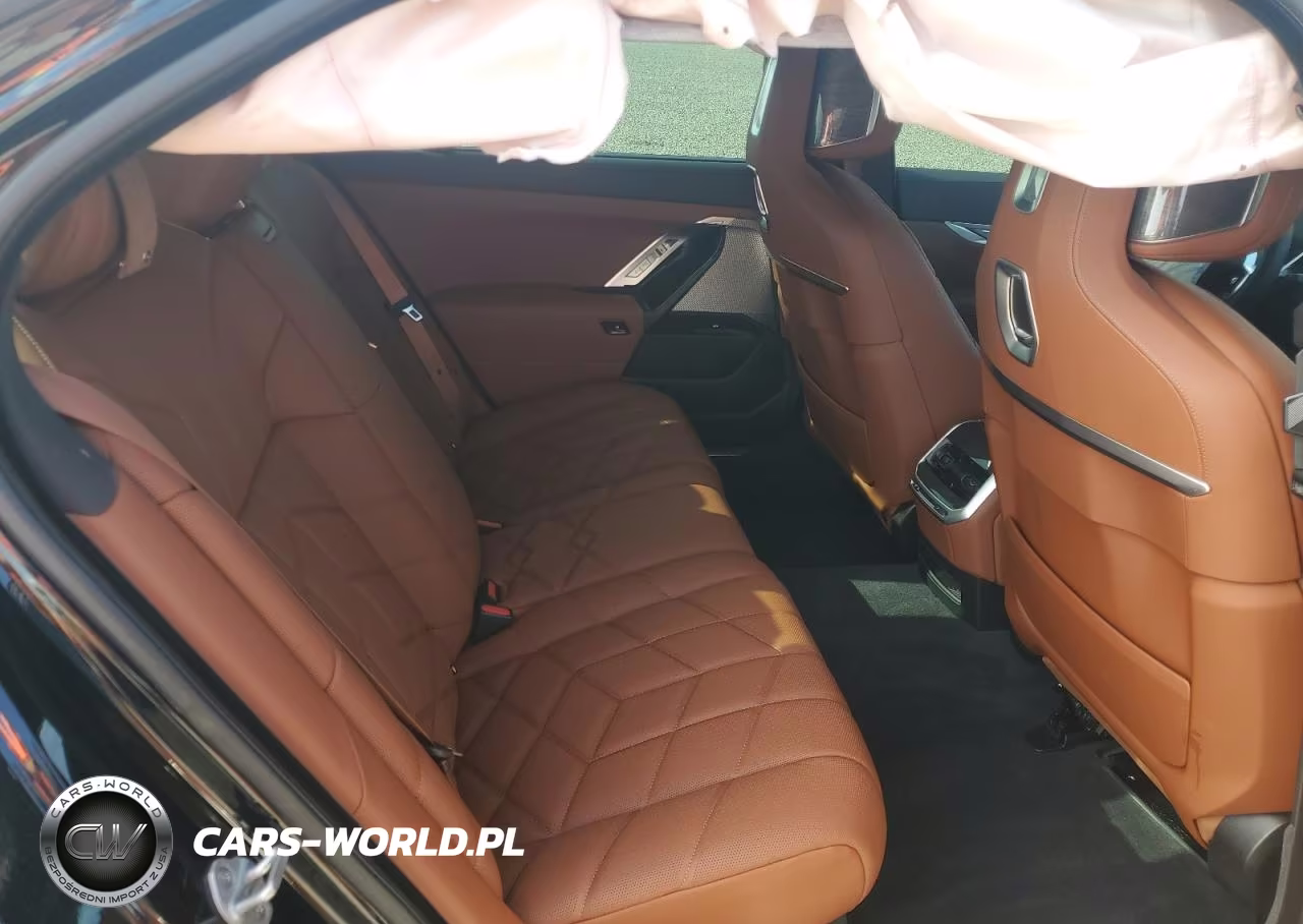2025 BMW I7 xDrive60 VIN:WBY53EJ01SCU91381 - 10