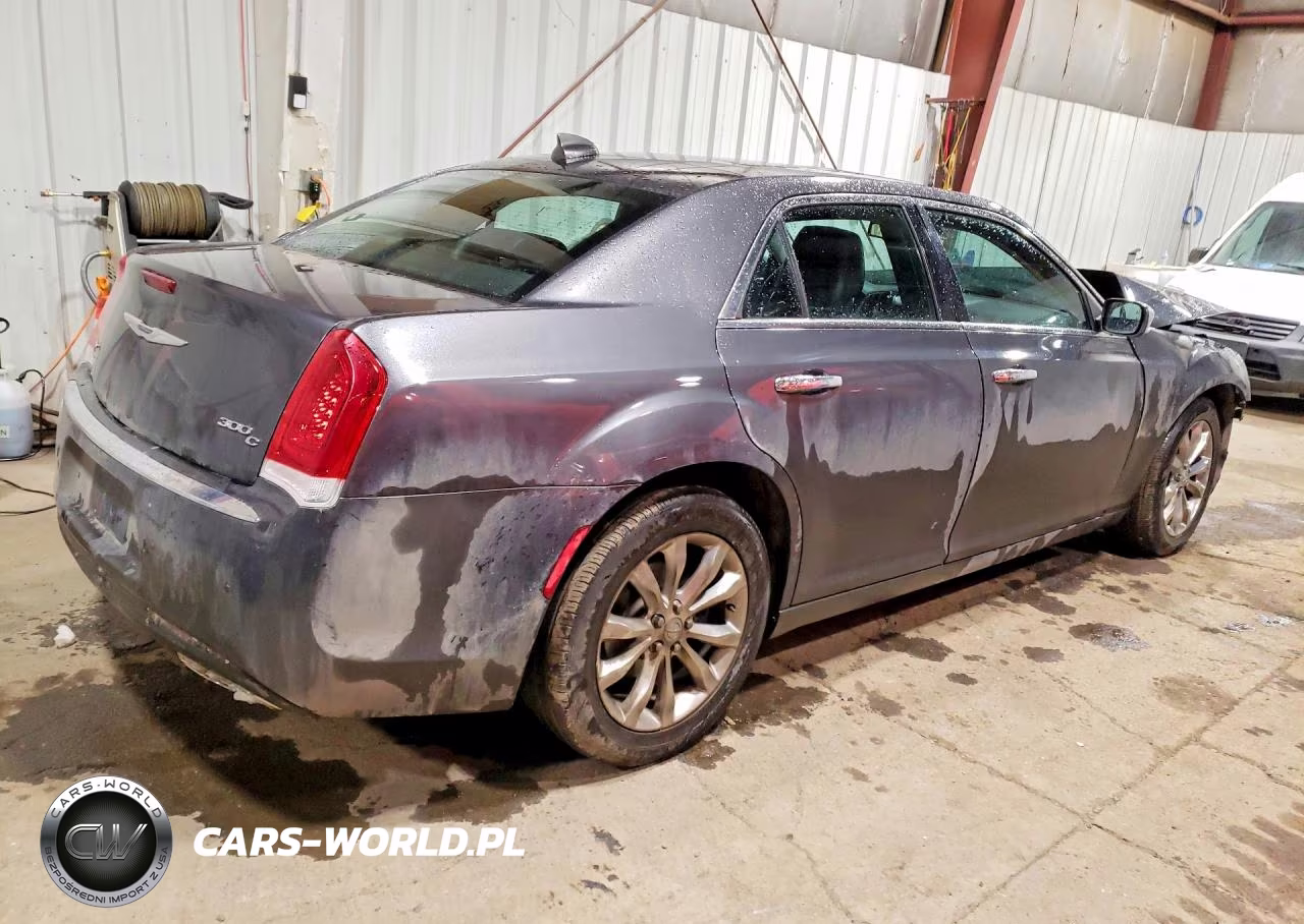 2016 Chrysler 300C VIN:2C3CCAKG2GH296332 - 3