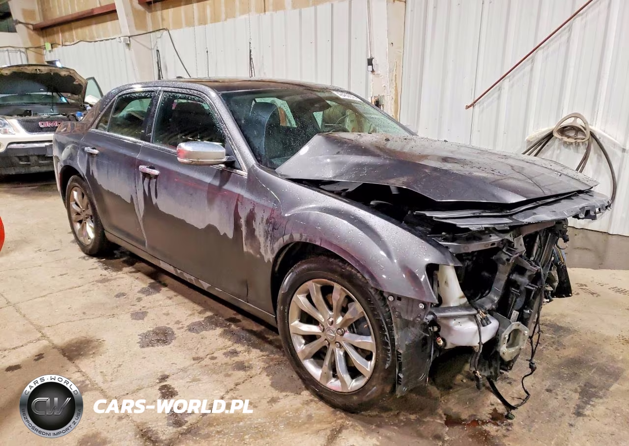 2016 Chrysler 300C VIN:2C3CCAKG2GH296332 - 4