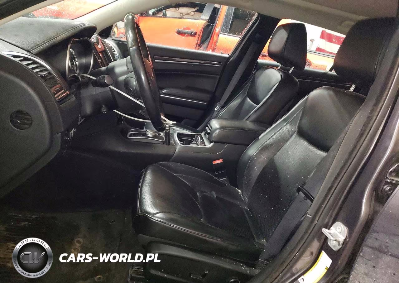 2016 Chrysler 300C VIN:2C3CCAKG2GH296332 - 7