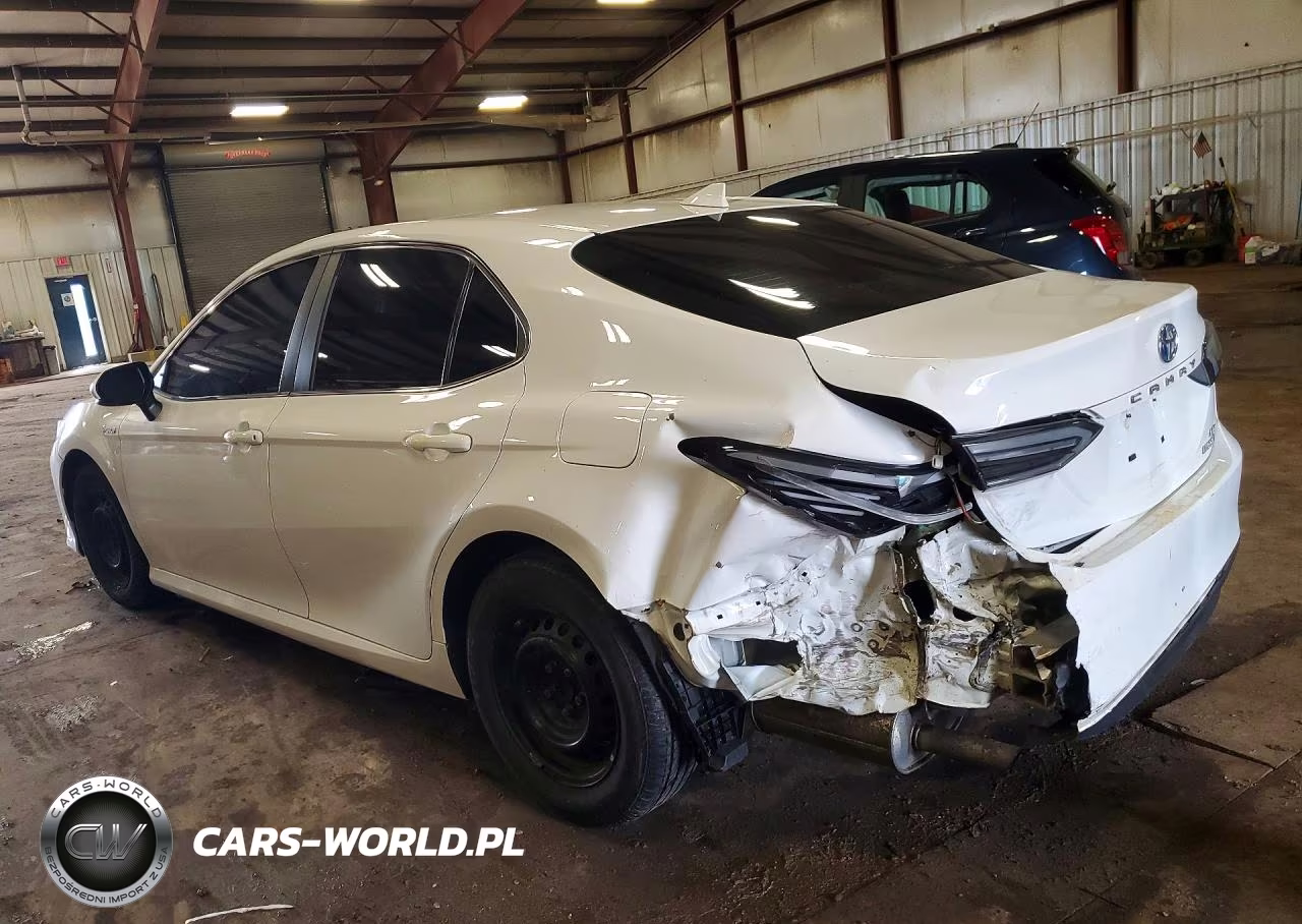 2020 Toyota Camry Le VIN:4T1C31AK2LU520025 - 2