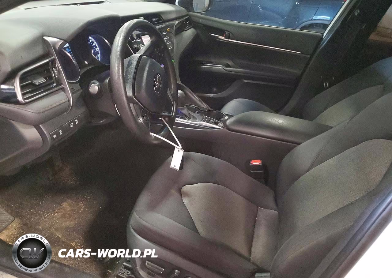 2020 Toyota Camry Le VIN:4T1C31AK2LU520025 - 7