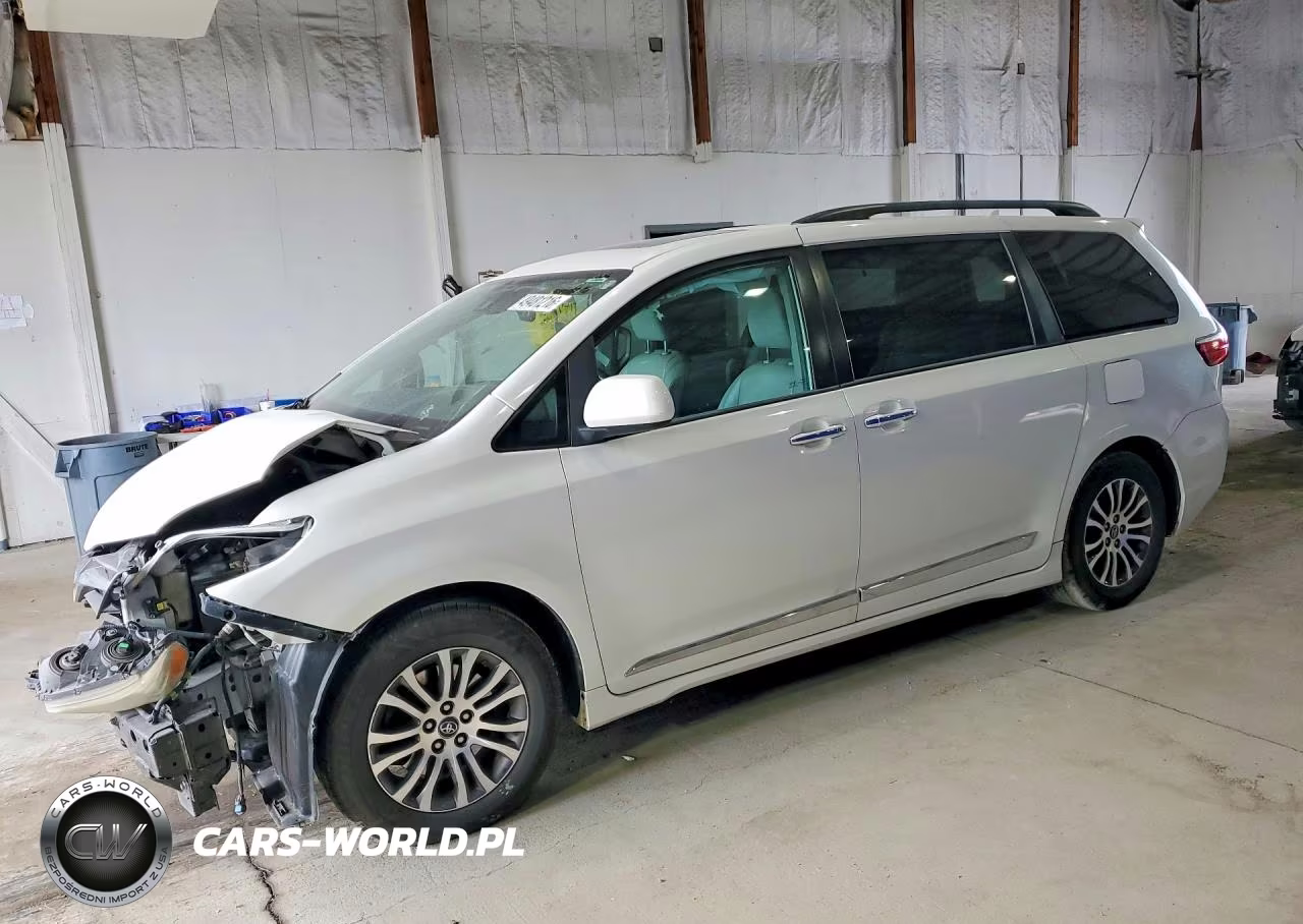 2019 Toyota Sienna Xle 8-Passenger