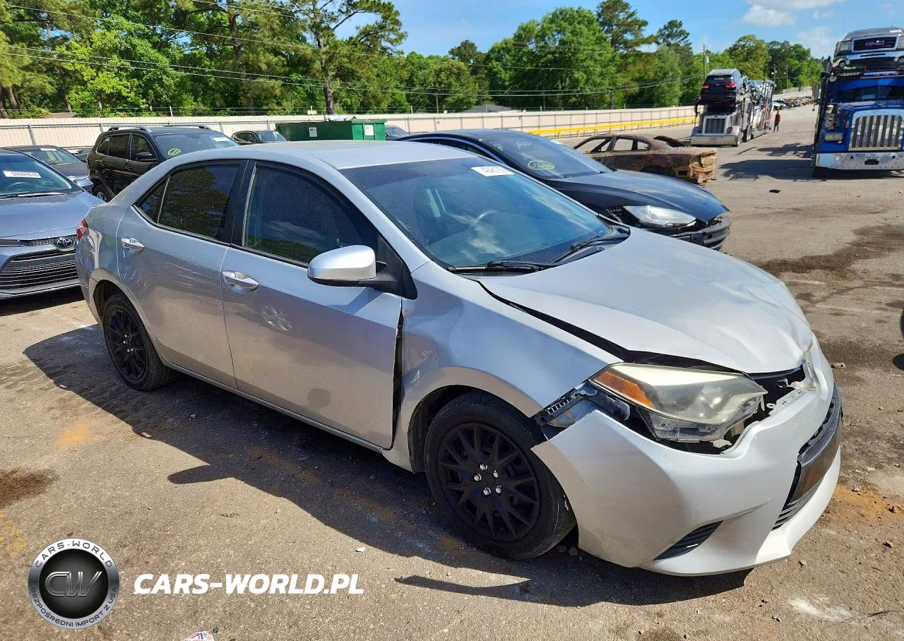 2016 Toyota Corolla Le VIN:5YFBURHE8GP550354 - 4