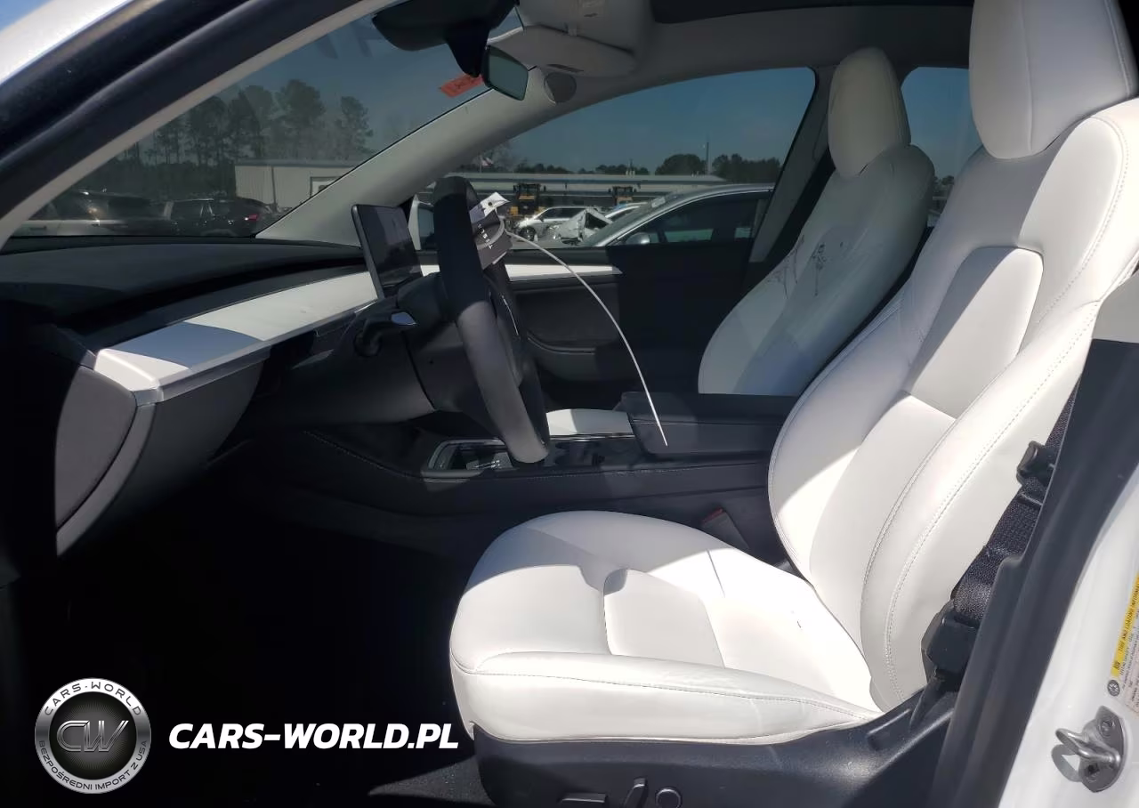 2024 Tesla Model Y VIN:7SAYGDEE9RA220049 - 7