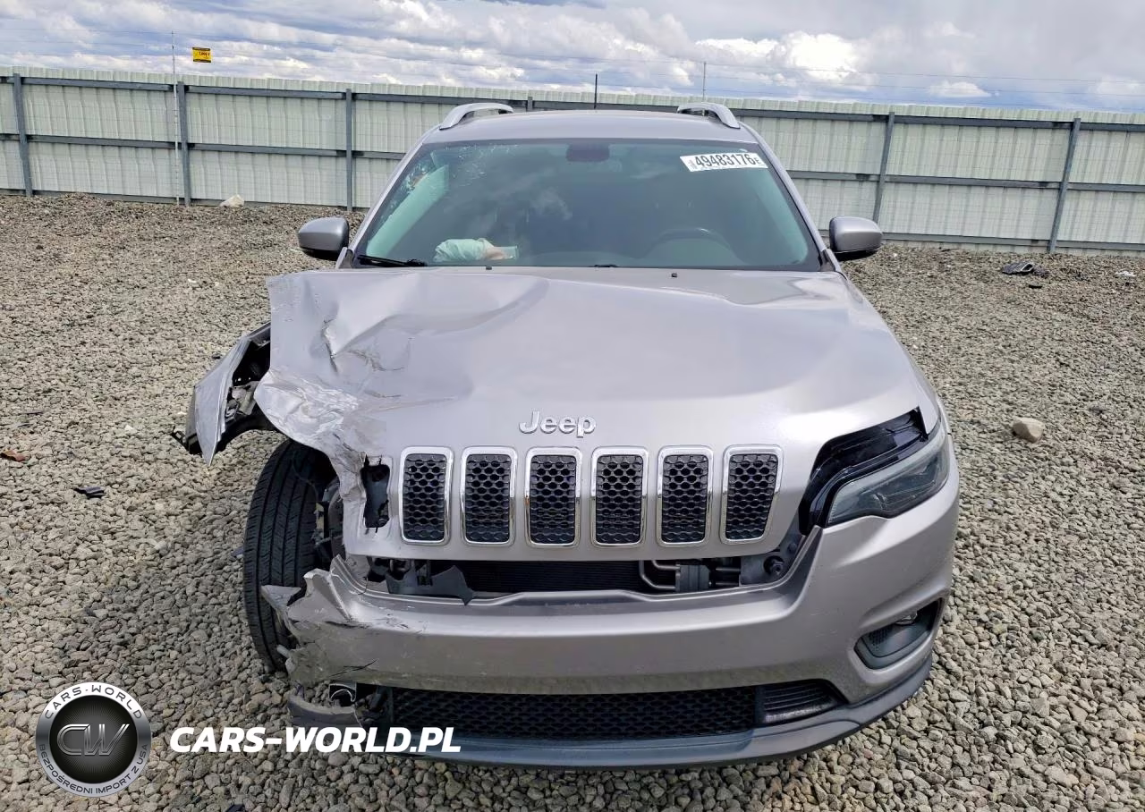 2019 Jeep Cherokee Latitude Plus VIN:1C4PJMLB9KD477795 - 5