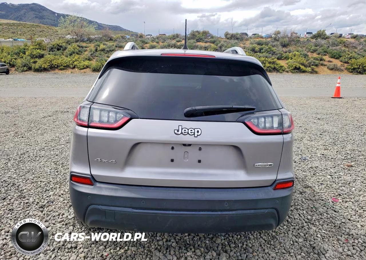 2019 Jeep Cherokee Latitude Plus VIN:1C4PJMLB9KD477795 - 6