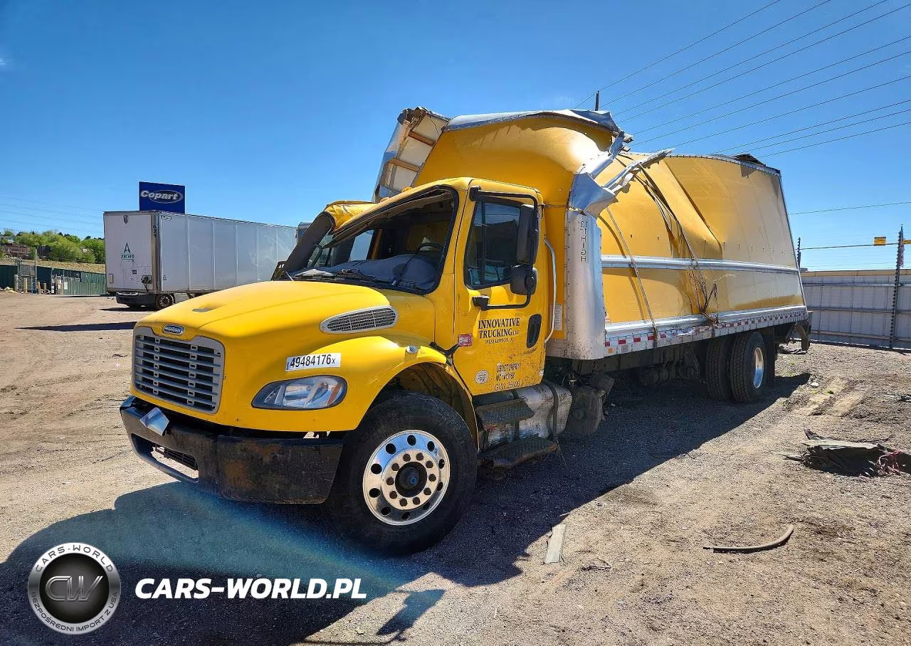 2016 Freightliner Business Class M2 Box Truck
