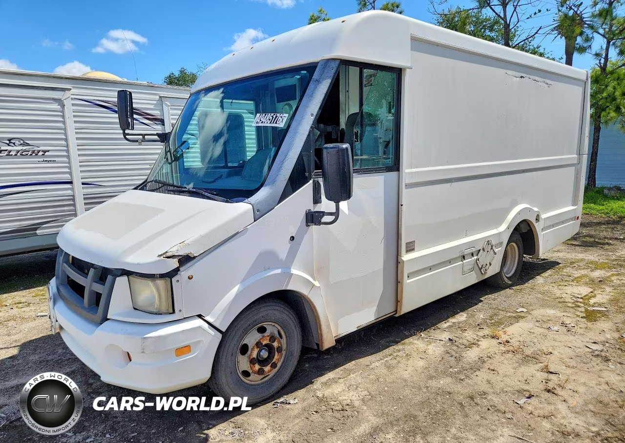 2013 Isuzu Npr Delivery Truck