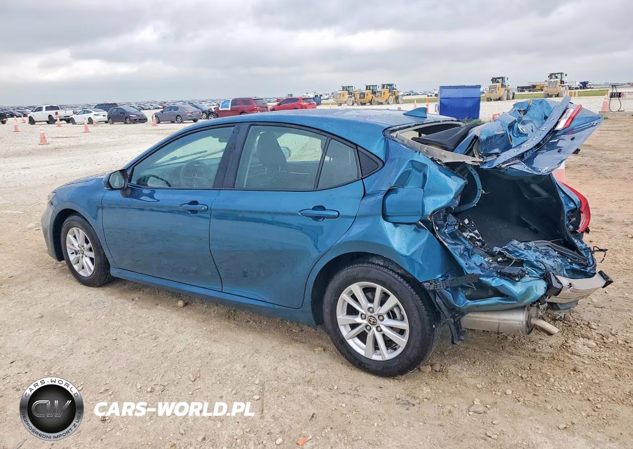 2026 Toyota Camry Le VIN:4T1DAACK3TU695407 - 2
