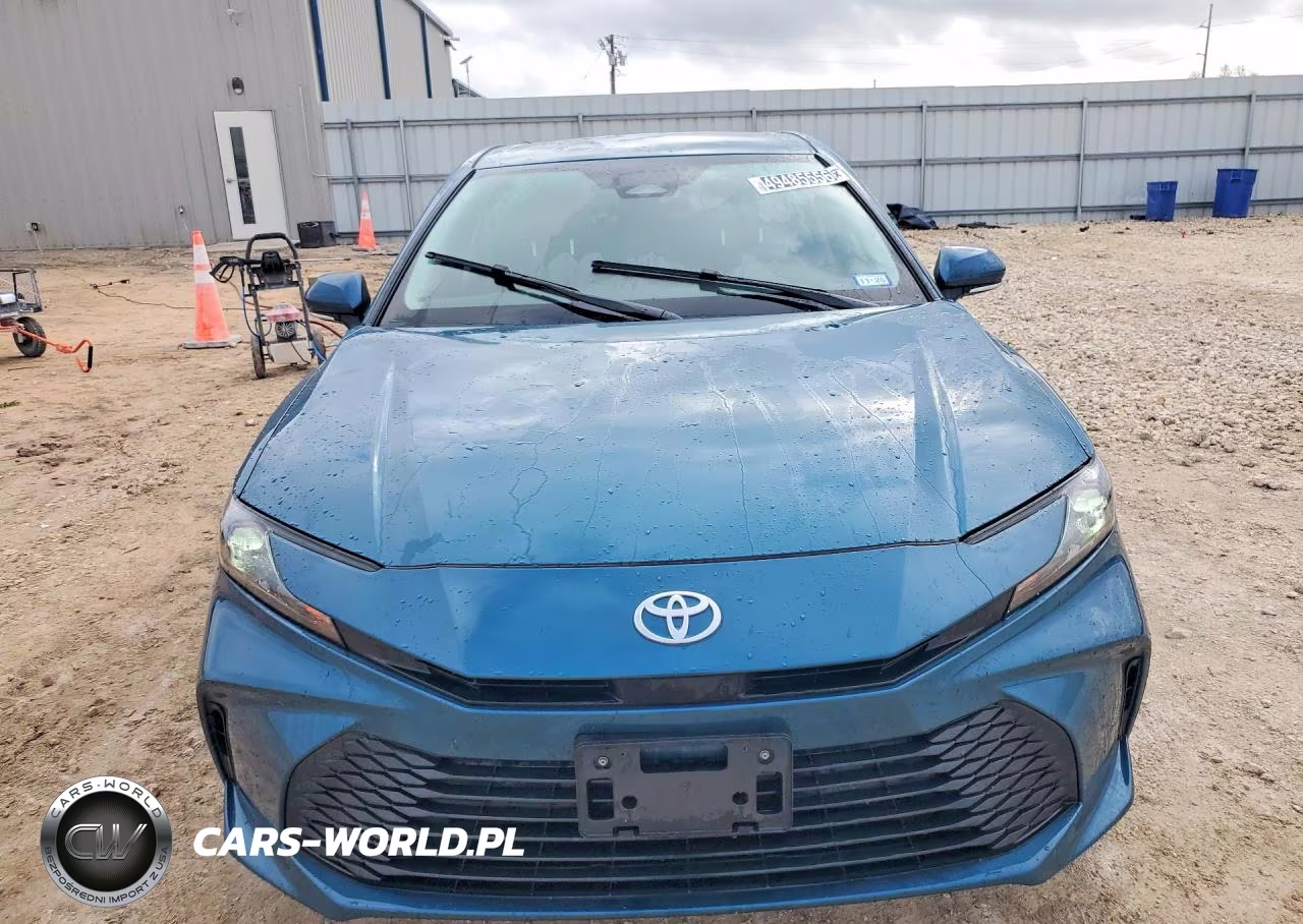 2026 Toyota Camry Le VIN:4T1DAACK3TU695407 - 5