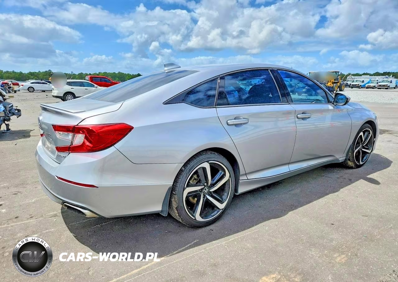 2018 Honda Accord Sport VIN:1HGCV1F35JA025303 - 3
