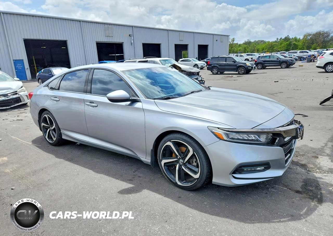 2018 Honda Accord Sport VIN:1HGCV1F35JA025303 - 4