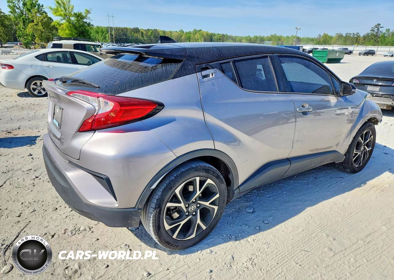 2020 Toyota C-Hr Xle VIN:NMTKHMBX9LR111598 - 3