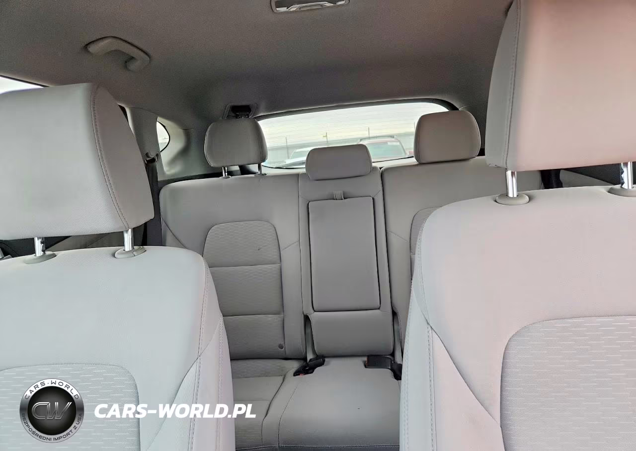 2019 Hyundai Tucson Se VIN:KM8J2CA47KU062164 - 10