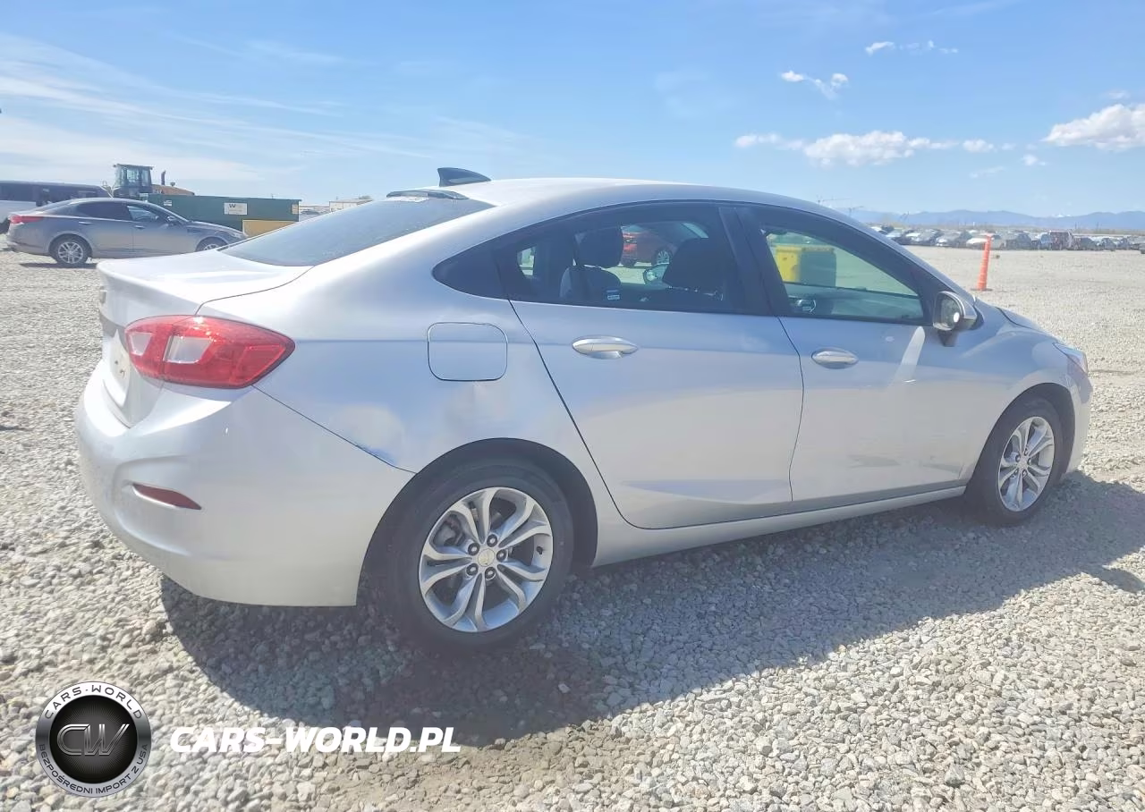 2019 Chev Cruze Ls VIN:1G1BC5SM2K7130538 - 3