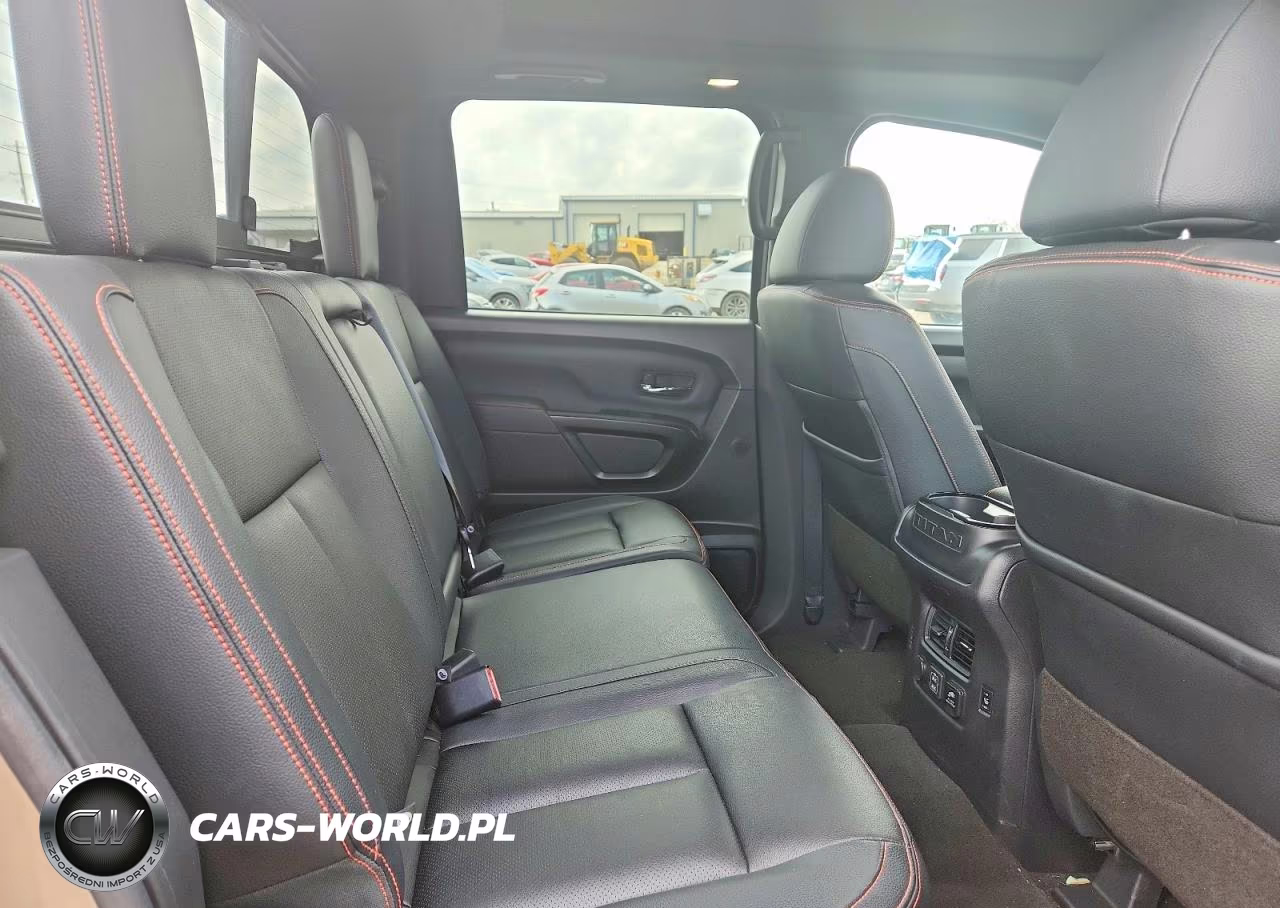 2024 Nissan Titan Pro-4X VIN:1N6AA1ED4RN111280 - 10