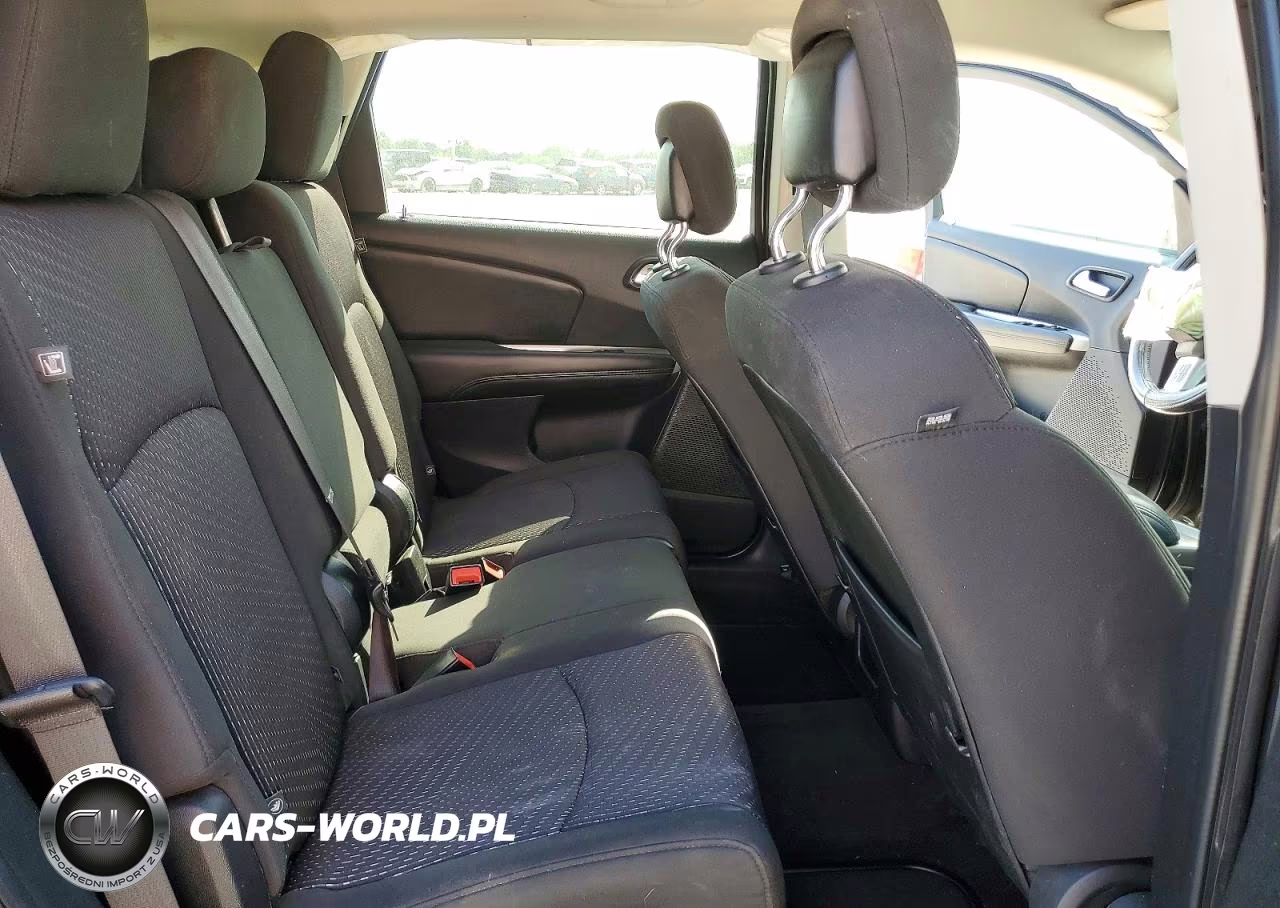 2019 Dodge Journey Se VIN:3C4PDCBG1KT750768 - 11