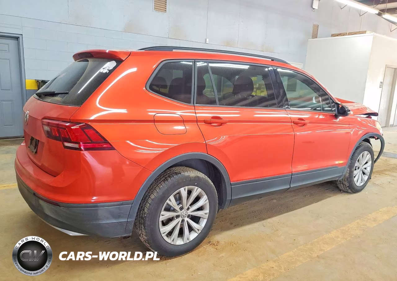 2019 Volkswagen Tiguan S VIN:3VV1B7AX3KM033675 - 3