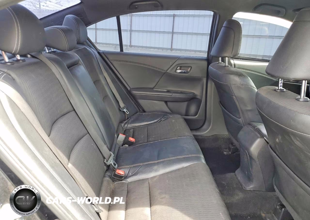 2017 Honda Accord Sport VIN:1HGCR2F5XHA118436 - 10