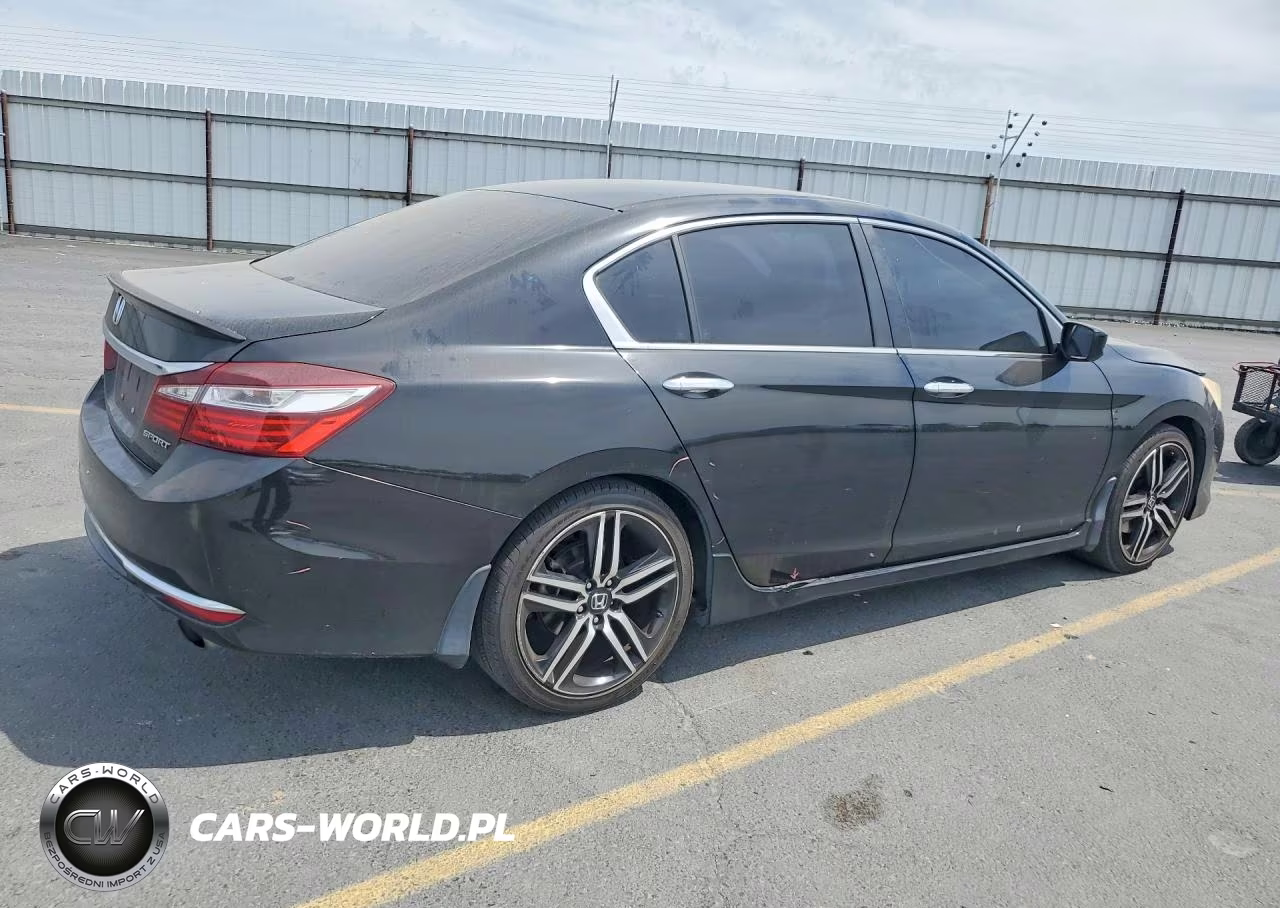 2017 Honda Accord Sport VIN:1HGCR2F5XHA118436 - 3