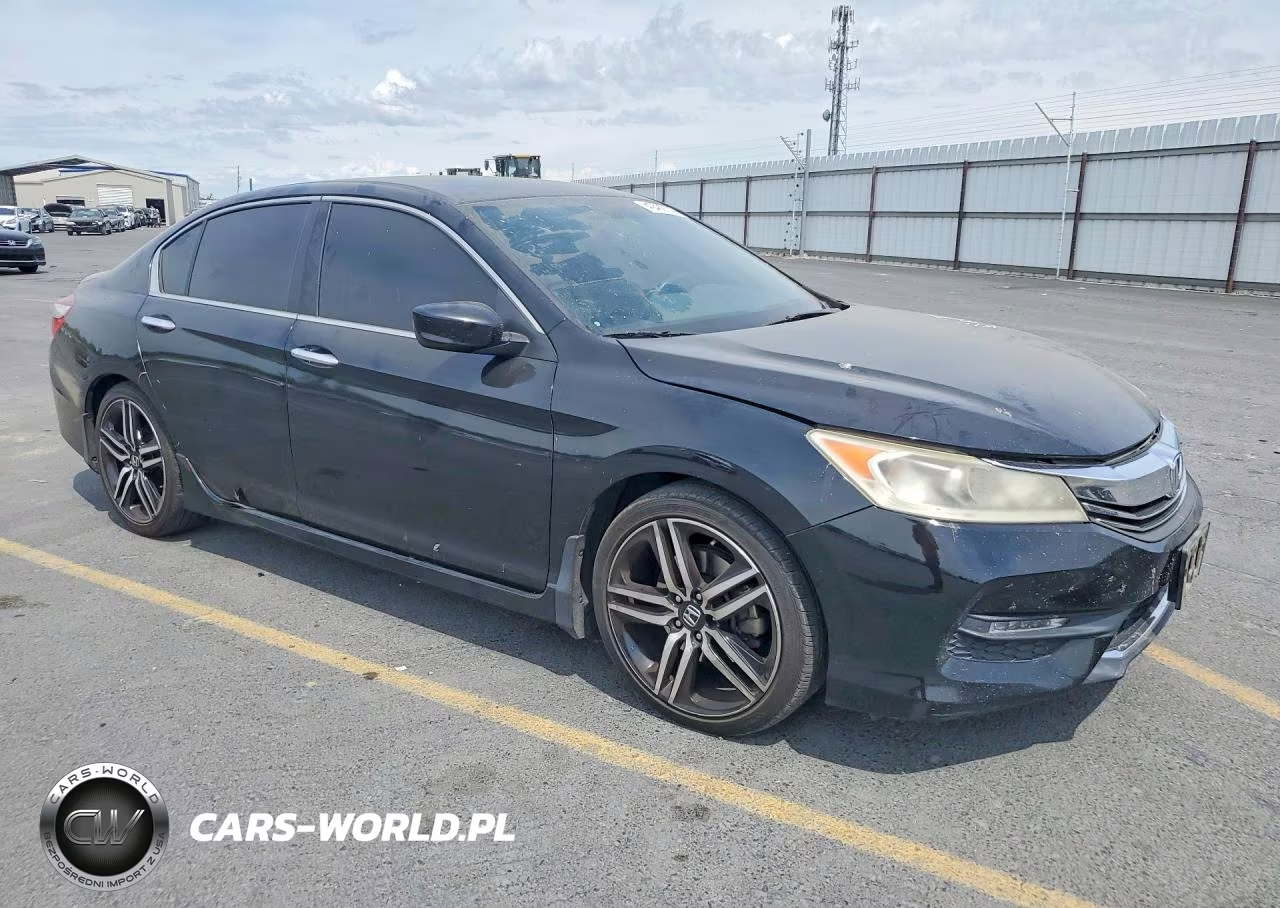 2017 Honda Accord Sport VIN:1HGCR2F5XHA118436 - 4