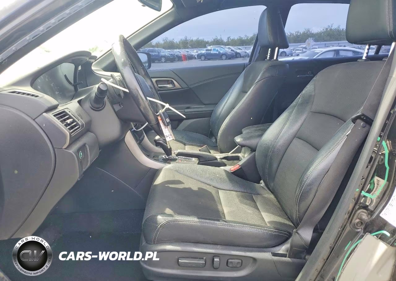 2017 Honda Accord Sport VIN:1HGCR2F5XHA118436 - 7