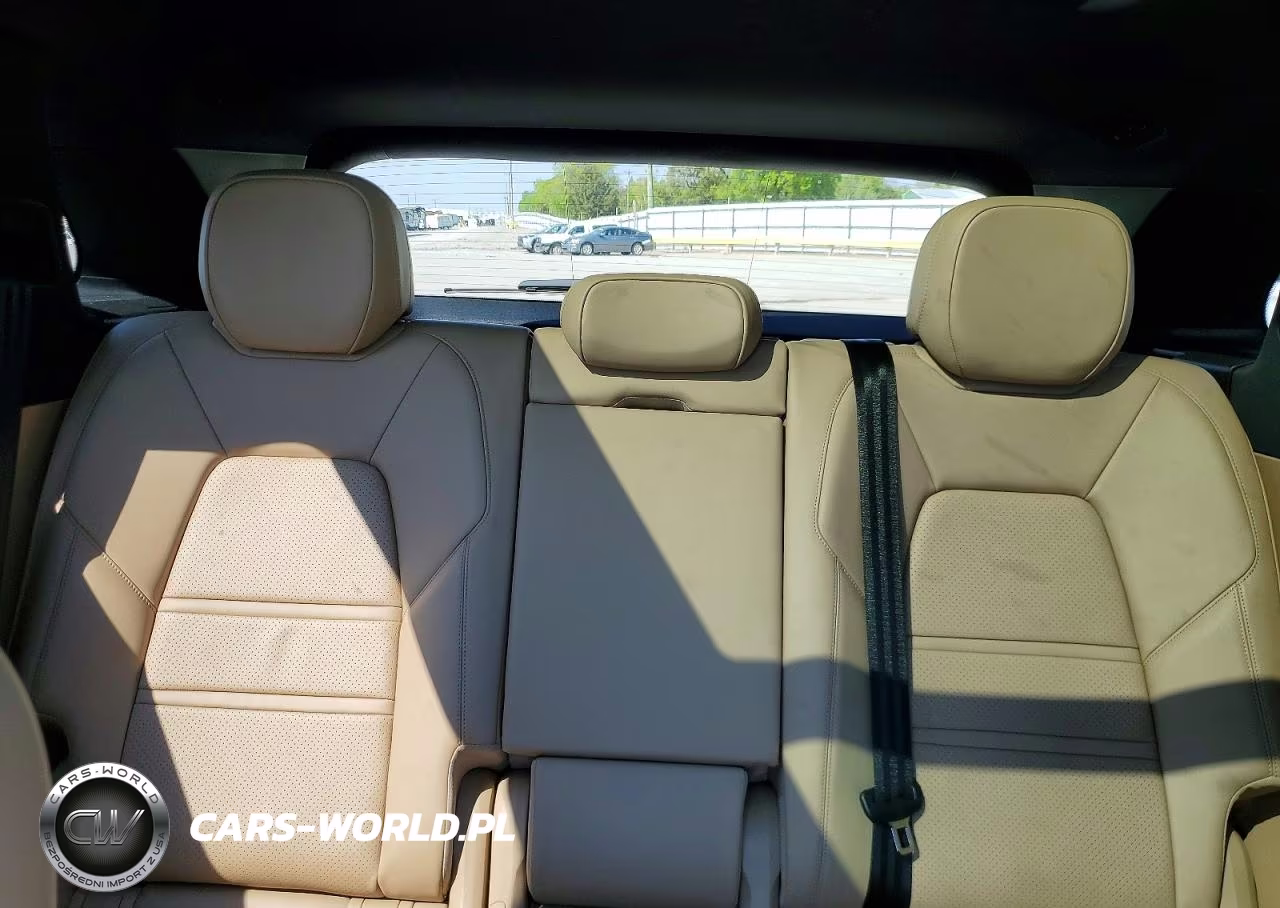 2019 Porsche Cayenne S VIN:WP1AB2AY6KDA63872 - 10