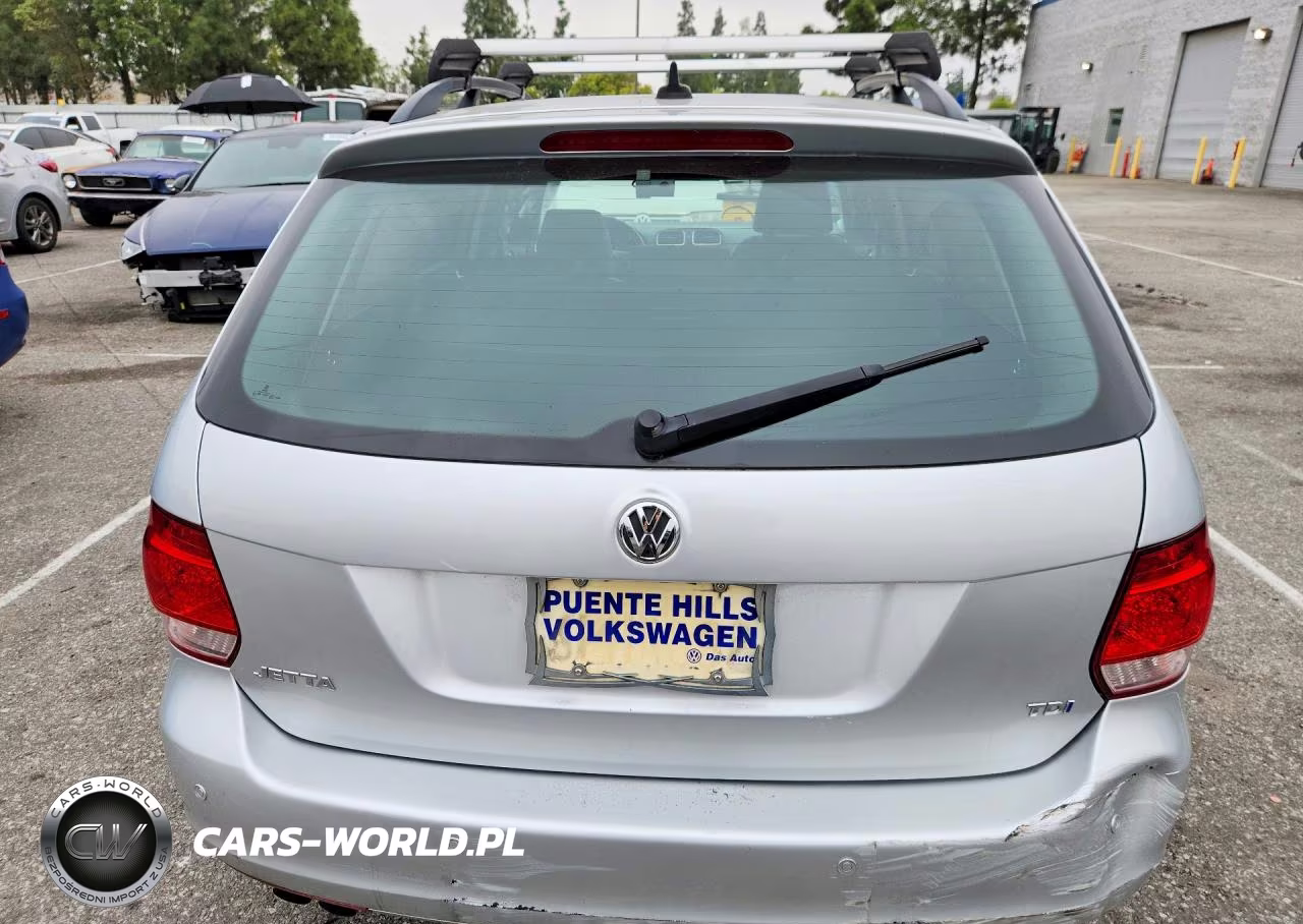 2010 Volkswagen Jetta Tdi VIN:3VWTL7AJ9AM697846 - 6