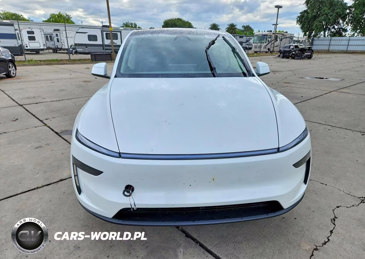 2026 Tesla Model Y VIN:7SAYGDEDXTF407138 - 5