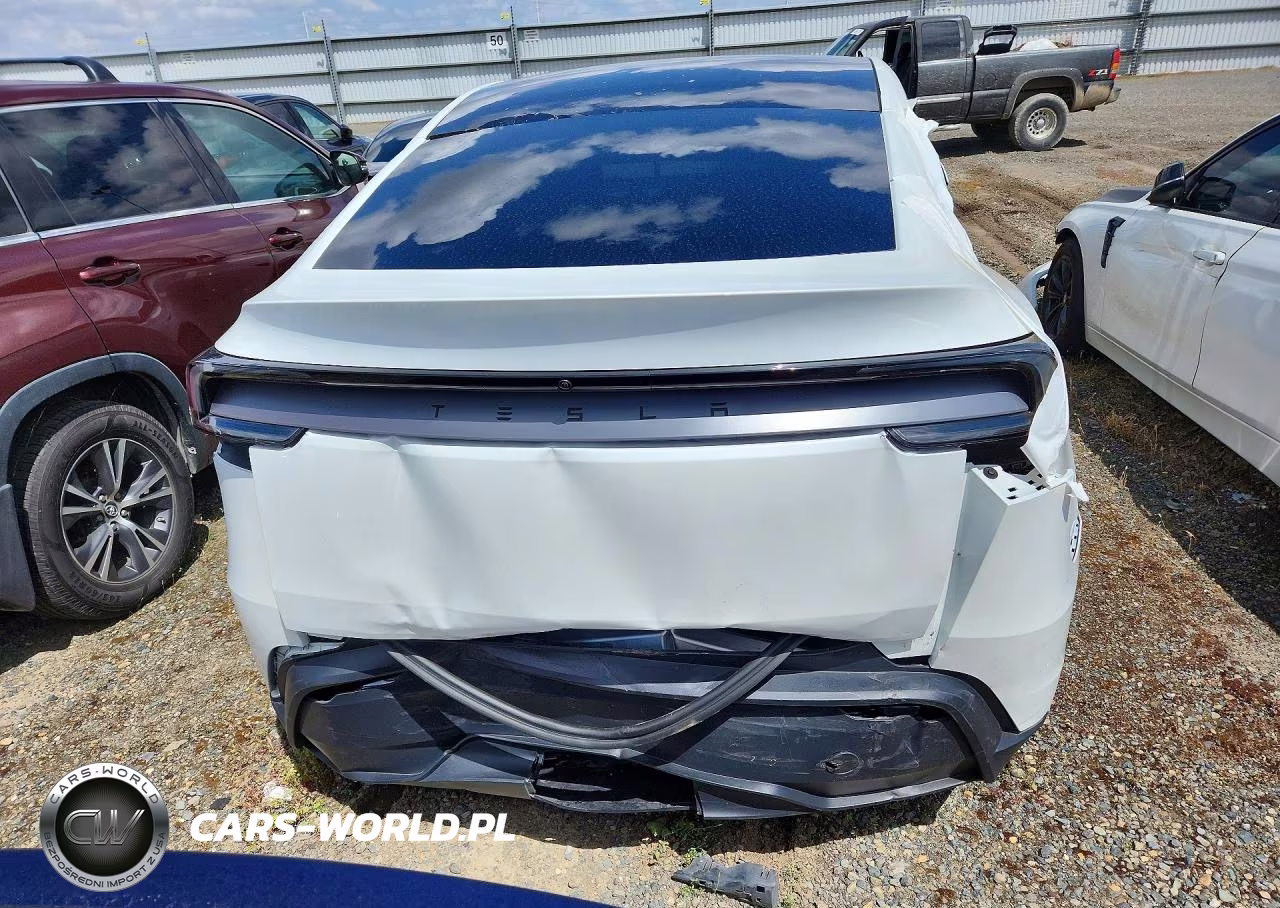 2026 Tesla Model Y VIN:7SAYGDEDXTF407138 - 6