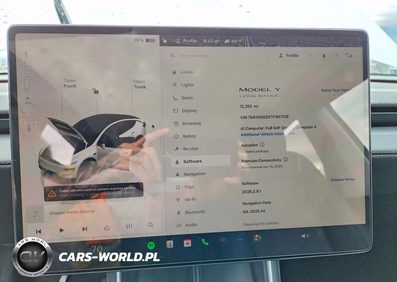 2026 Tesla Model Y VIN:7SAYGDEDXTF407138 - 9