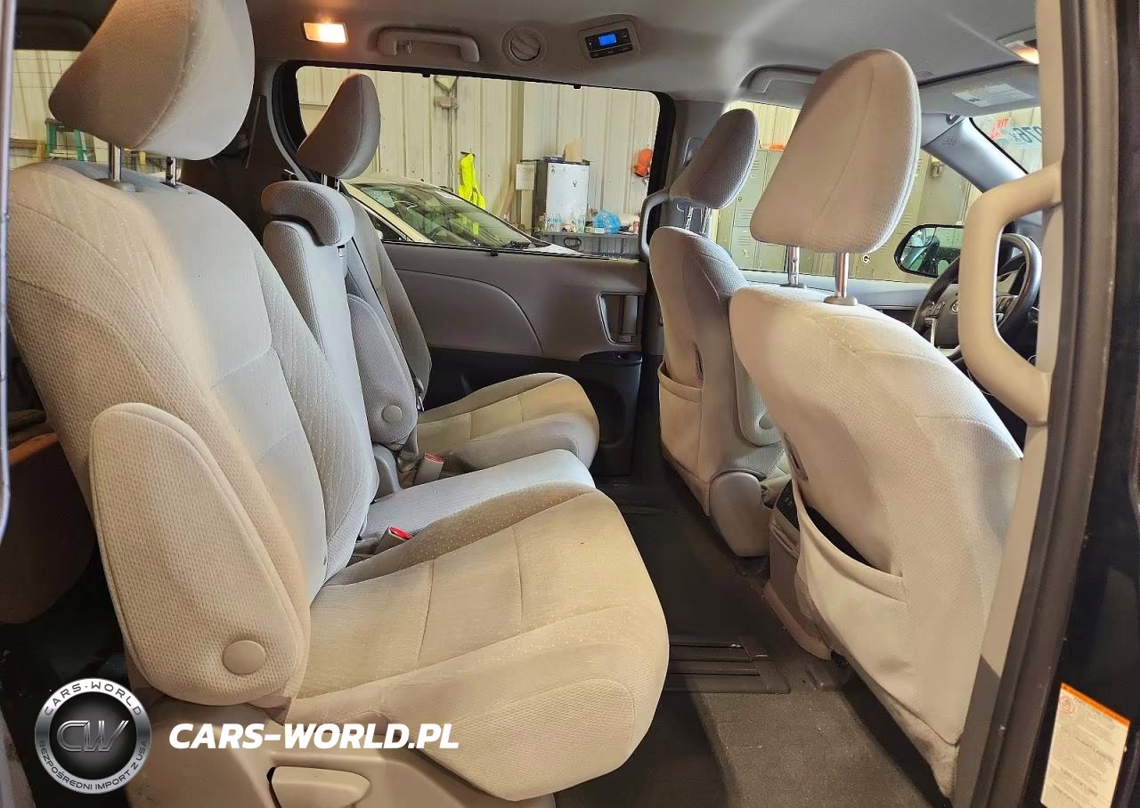 2020 Toyota Sienna Le VIN:5TDKZ3DC1LS040450 - 11