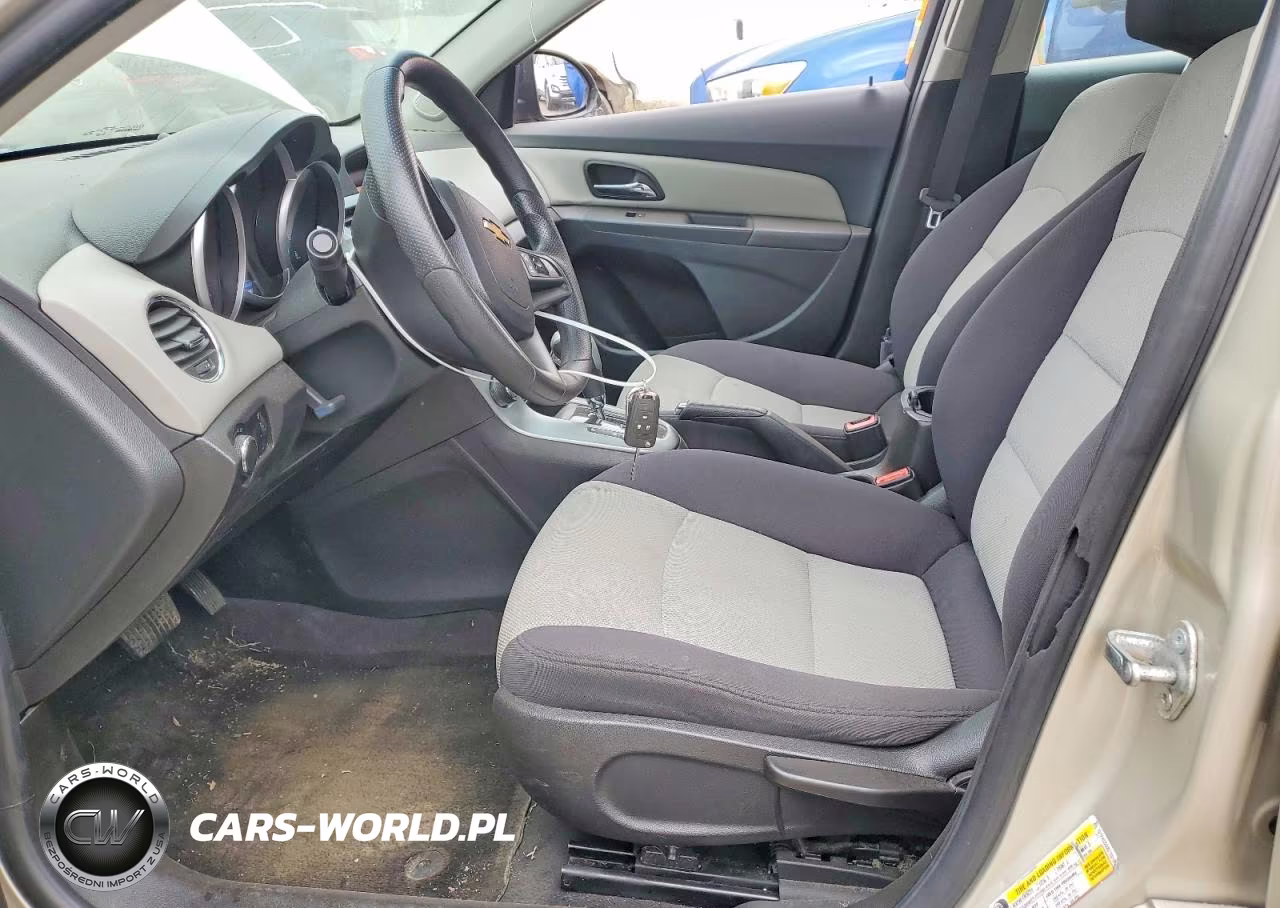 2013 Chevrolet Cruze Ls VIN:1G1PA5SG9D7281854 - 7