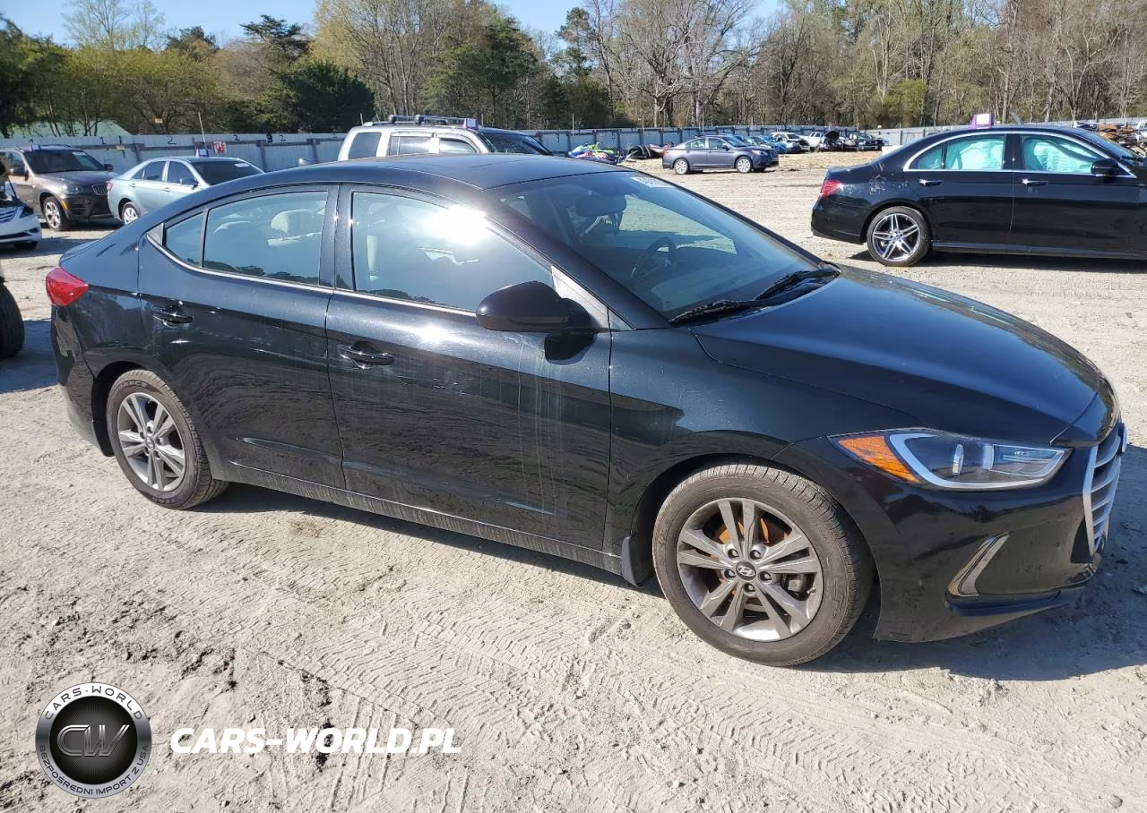 2018 Hyundai Elantra Sel VIN:5NPD84LF1JH380715 - 4