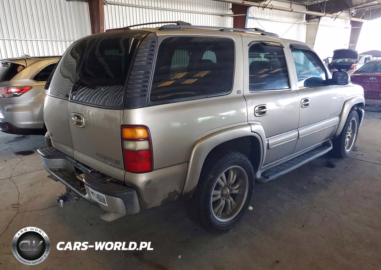 2000 Chevrolet Tahoe K1500 VIN:1GNEK13T8YJ191952 - 3