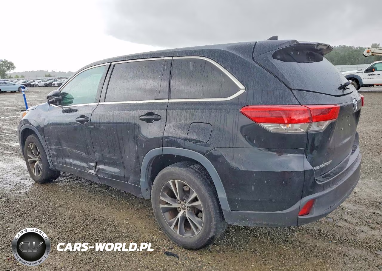 2018 Toyota Highlander Le Plus VIN:5TDZZRFH4JS250791 - 2
