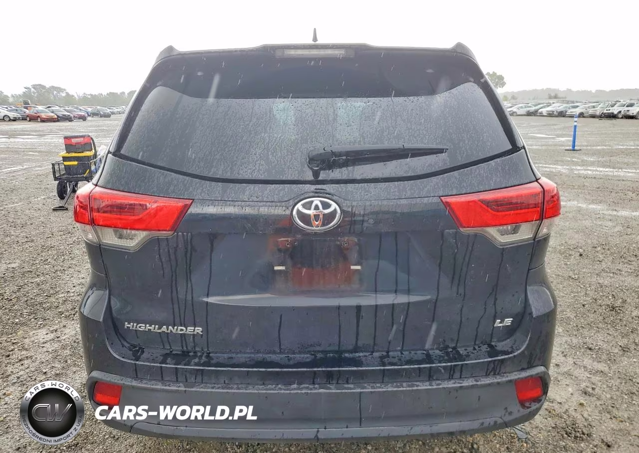 2018 Toyota Highlander Le Plus VIN:5TDZZRFH4JS250791 - 6