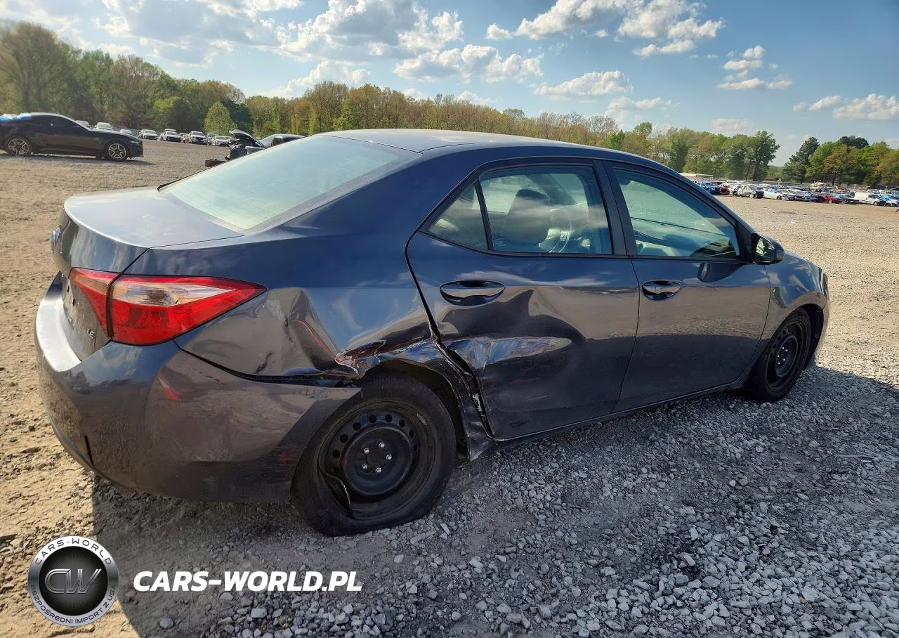 2019 Toyota Corolla Le VIN:5YFBURHE8KP881895 - 3