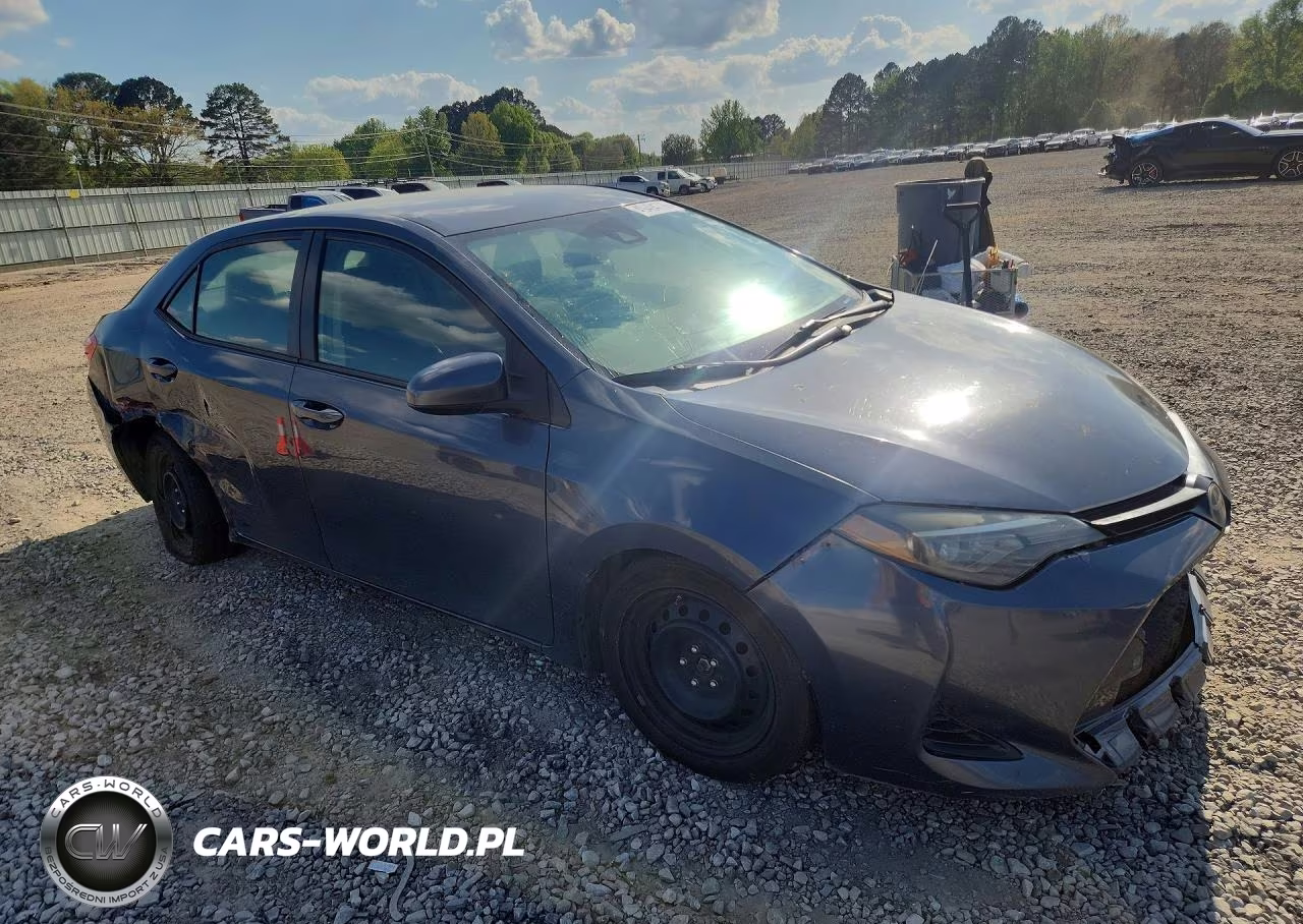 2019 Toyota Corolla Le VIN:5YFBURHE8KP881895 - 4