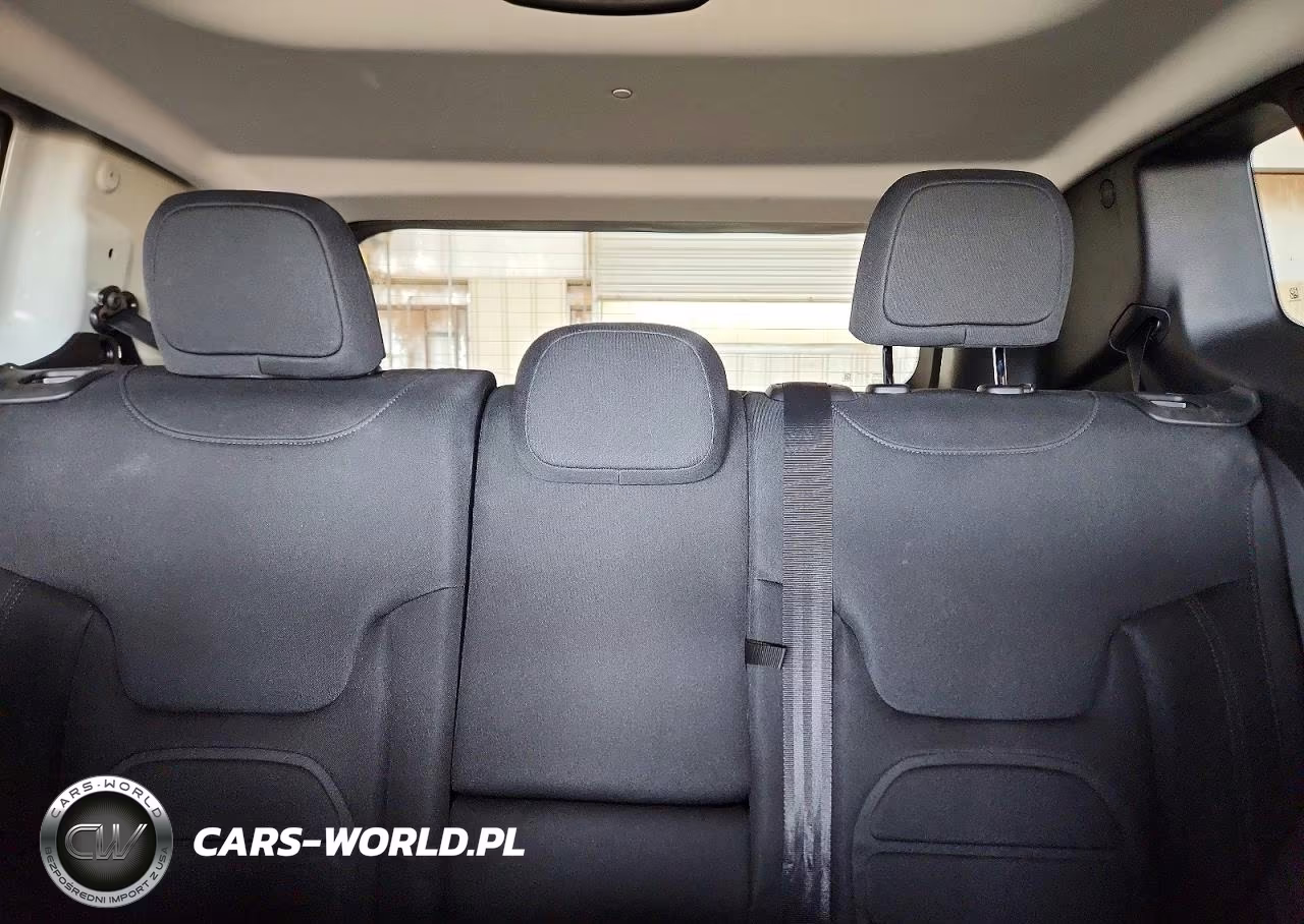2017 Jeep Renegade Latitude VIN:ZACCJABB6HPF93724 - 10