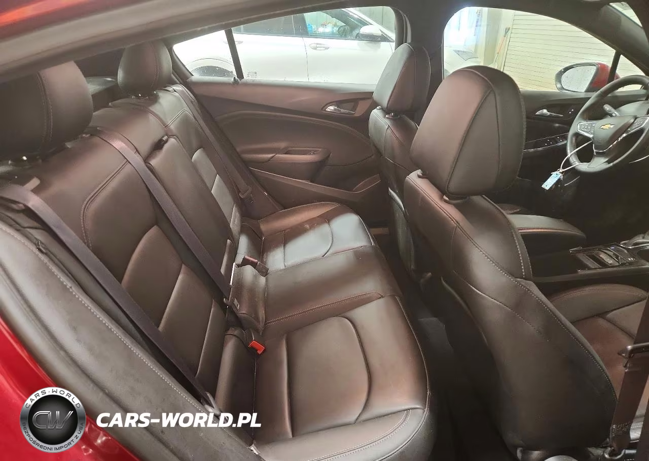 2017 Chevrolet Cruze Premier VIN:3G1BF6SM9HS524996 - 10