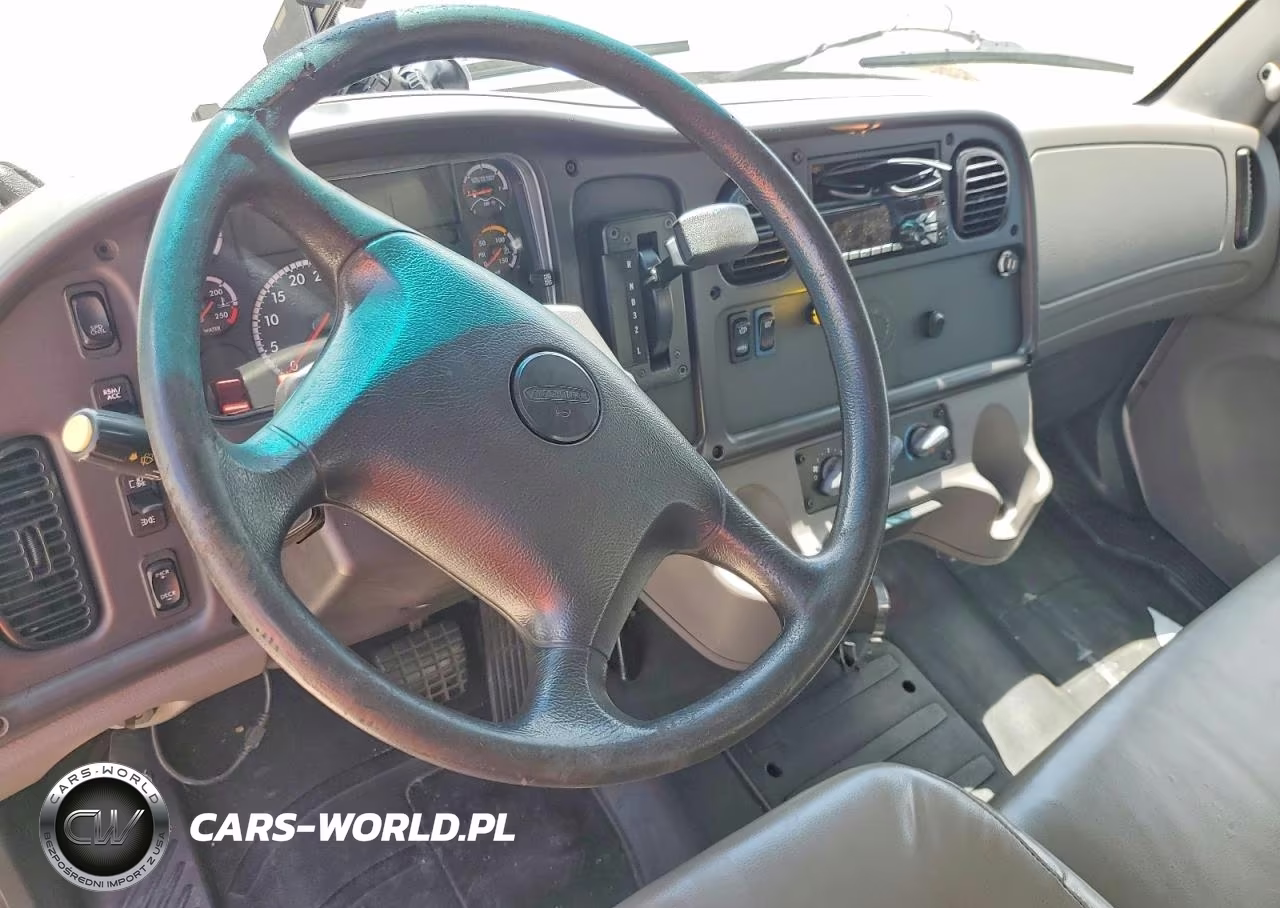 2018 Freightliner Business Class M2 Box Truck VIN:1FVACWFCXJHJL8149 - 8