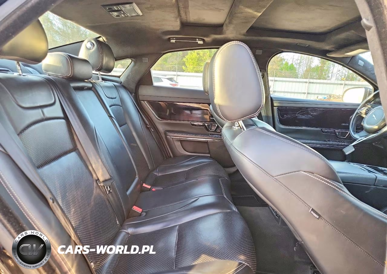 2015 Jaguar Xj VIN:SAJWA1CZ8F8V90810 - 10
