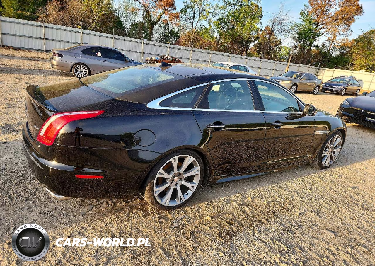 2015 Jaguar Xj VIN:SAJWA1CZ8F8V90810 - 3