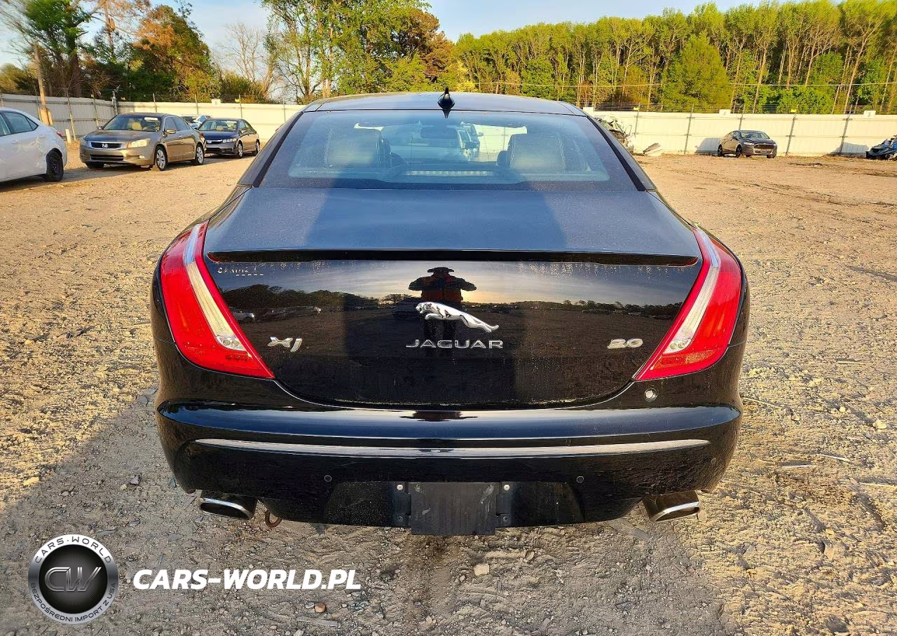 2015 Jaguar Xj VIN:SAJWA1CZ8F8V90810 - 6
