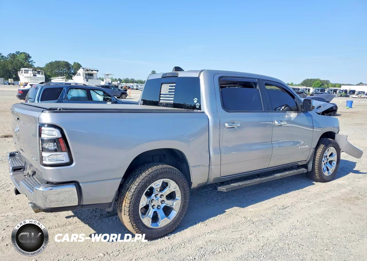 2019 Ram 1500 Big Horn VIN:1C6SRFFT1KN678434 - 3
