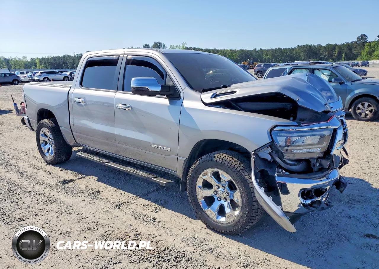 2019 Ram 1500 Big Horn VIN:1C6SRFFT1KN678434 - 4